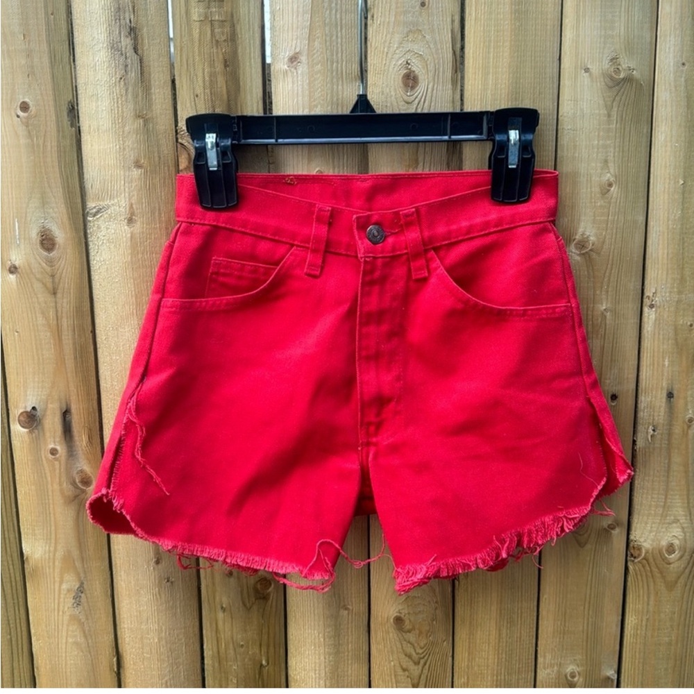 Vintage Levi’s Denim Shorts in Red